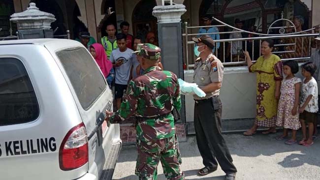 Nantang Tuhan, Mayat Bayi Dibuang di Masjid