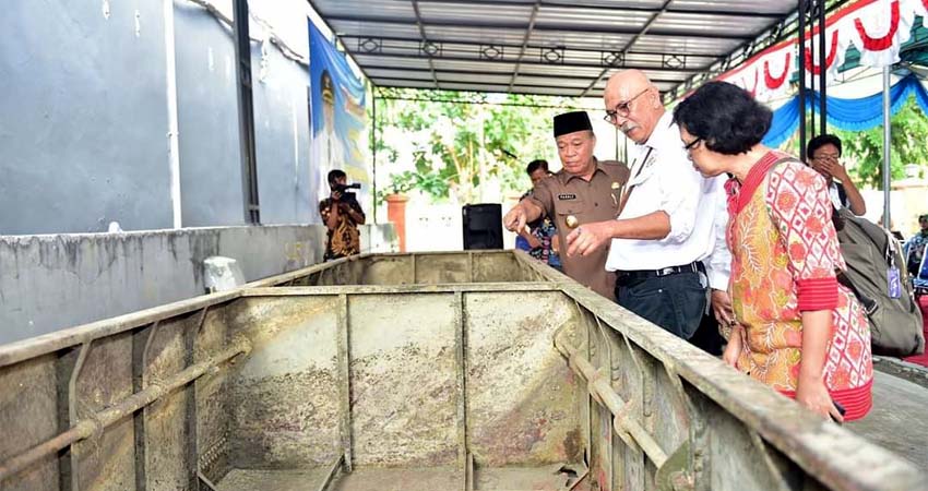 Satu dari Tiga Perahu di Bengawan Solo Berhasil Diangkat