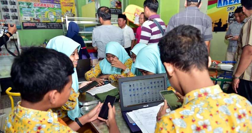 Pelajar SMPN 1 Lamongan, Adopsi Pembelajaran Metode Kelas Digital