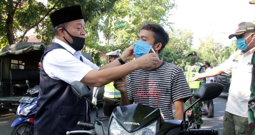 Menuju New Normal, GTPPC Lamongan Gelar Operasi Penegakan Disiplin Protokol Kesehatan