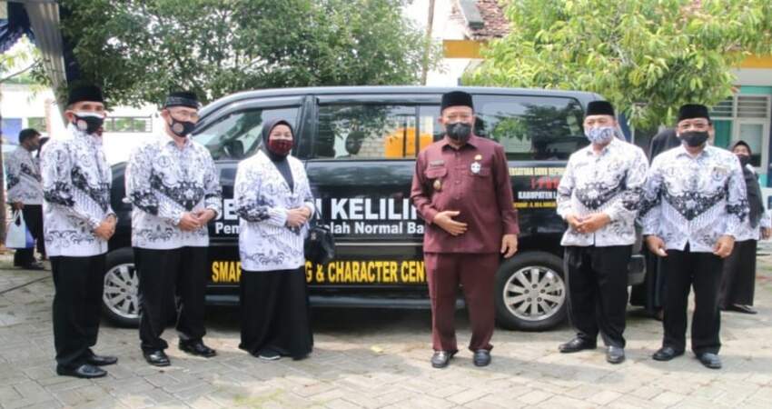 Kegiatan Launching mobil sekolah keliling.