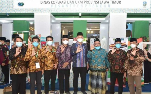 Bupati Yuhronur Berharap Penguatan Peran Pesantren melalui OPOP Bangkitkan Ekonomi Lamongan