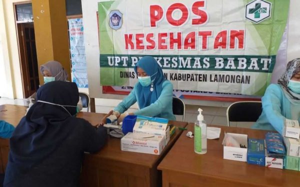 Bupati Yuhronur Perintahkan Seluruh OPD Turun Bantu Atasi Banjir Bengawanjero Lamongan