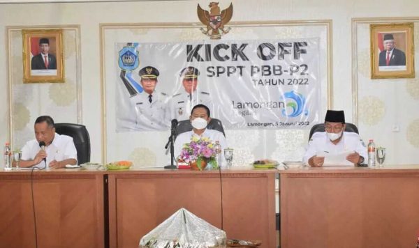 Kick Off SPPT PBB-P2 2022, Bupati Lamongan Ajak Edukasi Pembayaran Online