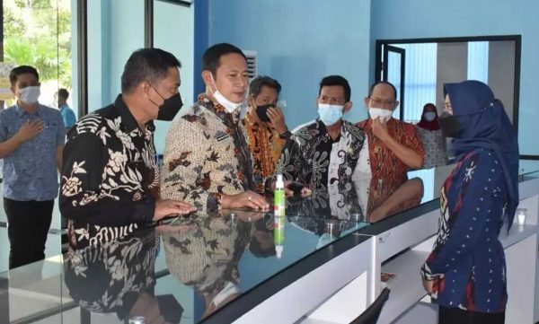 Kunjungi Perumda Air Minum Lamongan, Bupati Yuhronur Dorong Semangat Sevisi, Segerak, Selangkah Lebih Maju