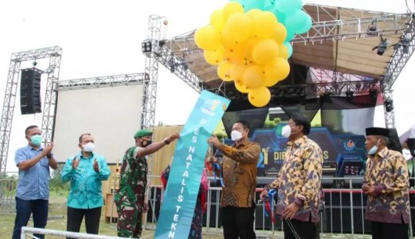 Bupati Yuhronur Buka Konser Akbar dan Expo UMKM se-Kabupaten Lamongan