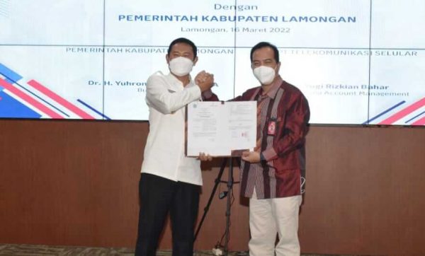 Percepat Akses Digitalisasi Smart City, Pemkab Lamongan Tandatangani Kesepakatan dengan Telkom