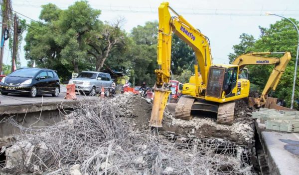 Jembatan Ngaglek Balun Lamongan Ambles, Perbaikan Ditarget H-10 Lebaran Rampung