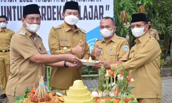 Bupati Yuhronur Dorong Program Unggulan Perintis Dinikmati Masyarakat Lamongan