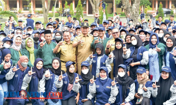 Berangkatkan Mahasiswa KKN Unisda, Bupati Lamongan Tekankan Mindset People Agility