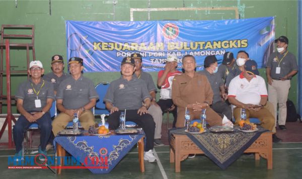 Buka Porseni PGRI Lamongan, Bupati Yuhronur Ajak Maksimalkan Cakrawala Baru Dunia Olah Raga