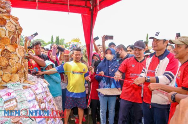 Promosi Kuliner Wingko Babat Lamongan, Bupati Yuhronur Hadiri Festival Gunungan 1001 Wingko