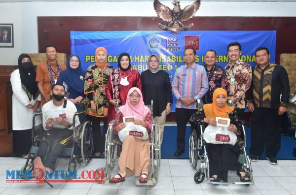 Hadiri Peringatan Hari Disabilitas Internasional, Ketua TP PKK Lamongan Minta Disabilitas untuk Terus Berinovasi