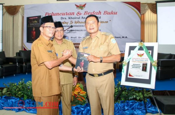 Bupati Yuhronur Tularkan Virus Kekayaan Literasi untuk Lamongan