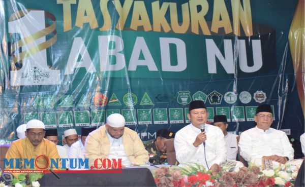 Membumikan Salawat, Puluhan Ribu Masyarakat Hadiri Puncak Tasyakuran 1 Abad NU di Lamongan