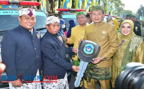 Momen Ke-454 HJL Dituntaskan dengan Penyerahan 454 Unit Mobil Sehat serta HCS untuk Desa dan Kelurahan