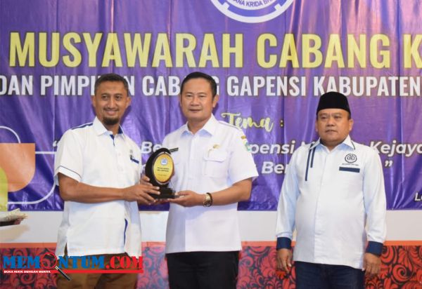 Hadiri Muscab BPC Gapensi Lamongan